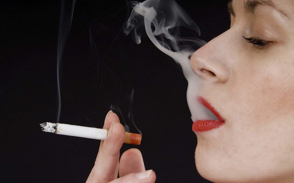 全自动阴道分泌物检测仪提醒女性抽烟易导致妇科问题